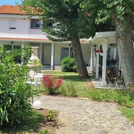 Villas Corinthia-3
